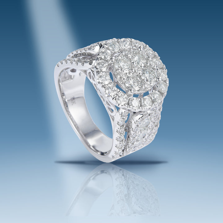 3.04 Carats. Diamond 14 Kt Gold (White). Ring. (Women). Size 7